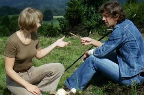 Zítra večer v TV poběží nejvtipnější česká komedie všech dob. Exceluje v ní Hanzlík s Kolářovou a natáčení bylo těžké