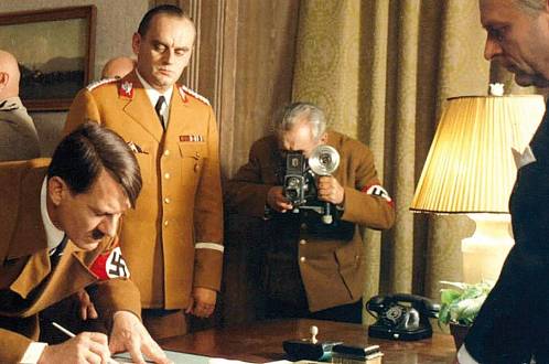Dny zrady: Velkofilm, který chtěl zachytit historii. A nakonec se sám stal její součástí
