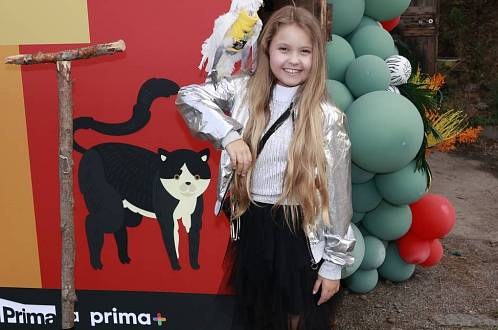 Hrála po boku dcery Johnnyho Deppa, a to v září půjde teprve do šesté třídy. Znáte tuto dětskou herečku?