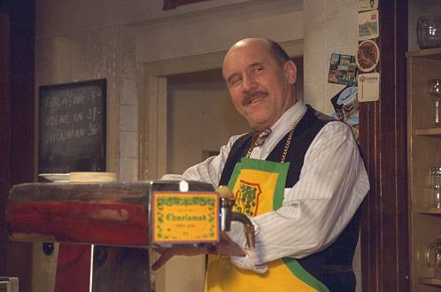 Fotokvíz: Poznáte postavy ze seriálu Hospoda podle jediné fotky? Není to vůbec jednoduché