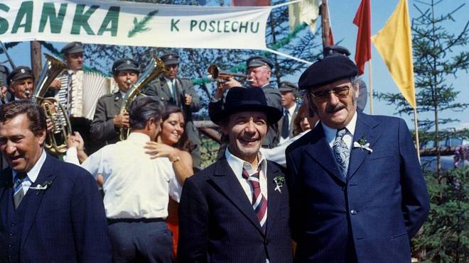 RETRO KVÍZ: Kultovní postavy české televizní obrazovky. Zkuste, zda si pamatujete všechny legendy