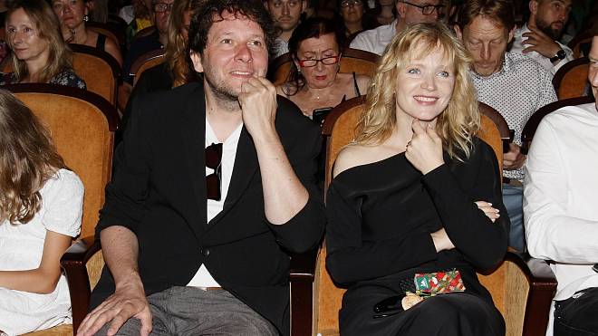 Nejoblíbenější české herečka umí být věrná i nevěrná. Blíží se další manželská krize?