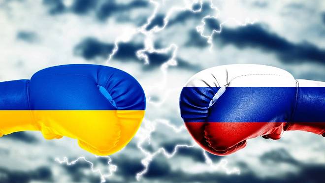 Je tato válka fejk? Film Velký vlastenecký výlet odpovídá