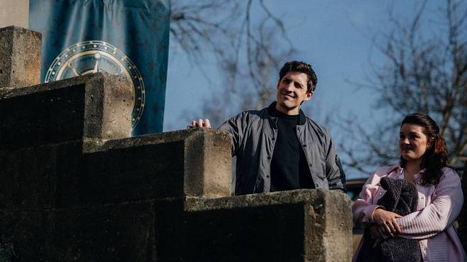 Zrádci: Daniela se hned první noc zbavila svého nejbližšího člověka ve hře. Čestmír se nestačil divit