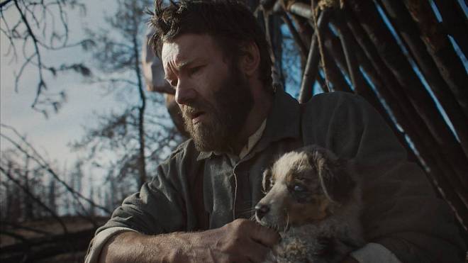 Nenápadné, ale vizuálně krásné netflixovské drama, které se vám zažere pod kůži