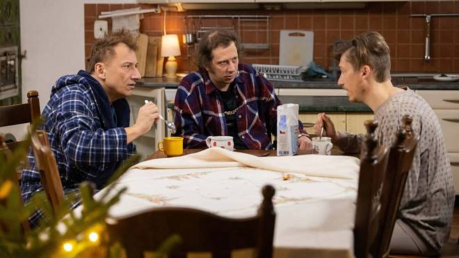 Příští týden v Ulici: Začínáme ve čtvrtek 1. ledna nahotinkami a divokou pánskou jízdou