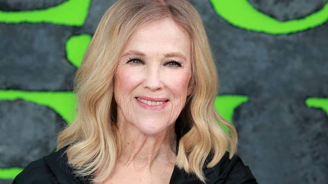 Zemřela jediná maminka, která dokázala 2x zapomenout dítě. Měla 71 let
