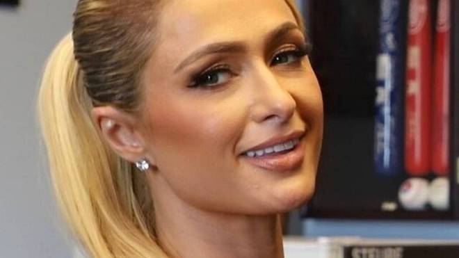 Jak Paris Hilton položila základy pro vydělávající influencery: „Jen jsem si žila svůj život a paparazzi sledovali každý můj krok“