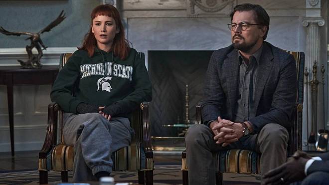 Leonardo DiCaprio a Jennifer Lawrence přijíždějí do Prahy natočit film, který rozseká letošní Oscary