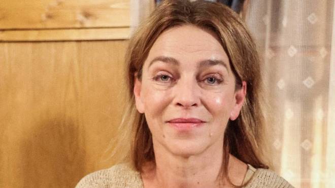 Drbárna ze Strání – Kamarádi: Lišková má políčeno na producenta, chlapi soudí starého Macha a Patrik přiznává ponižující věc