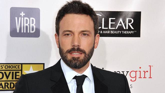 Úterní večer přinese Počátek z Temu. Ben Affleck v roli smutného policisty