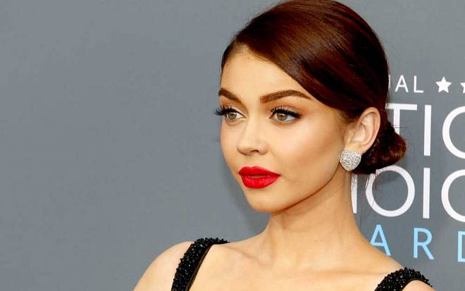 Hvězda Modern Family Sarah Hyland: Soudní zákaz styku s bývalým partnerem a zásnuby v Los Angeles