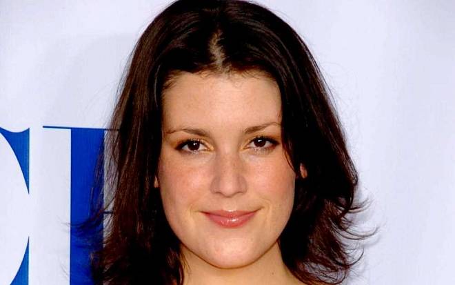 Melanie Lynskey, známá spíše jako potrhlá Rose z Dva a půl chlapa, na svou životní roli zatím čeká