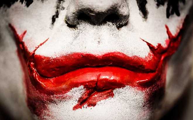 Joker (2019): Joaquin Phoenix kvůli roli zhubl 23 kg a hrozila mu anorexie Joker (2019): Joaquin Phoenix kvůli roli zhubl 23 kg a hrozila mu anorexie