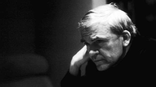 Nesnesitelná lehkost bytí: Odlehčený příběh sukničkáře Tomáše na pozadí bouřlivých událostí roku 1968 (TV tip) Nesnesitelná lehkost bytí: Odlehčený příběh sukničkáře Tomáše na pozadí bouřlivých událostí roku 1968 (TV tip)