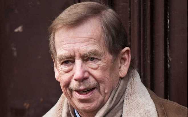 Film Havel aneb jak český prezident navrhl manželce a milence život pod jednou střechou Film Havel aneb jak český prezident navrhl manželce a milence život pod jednou střechou