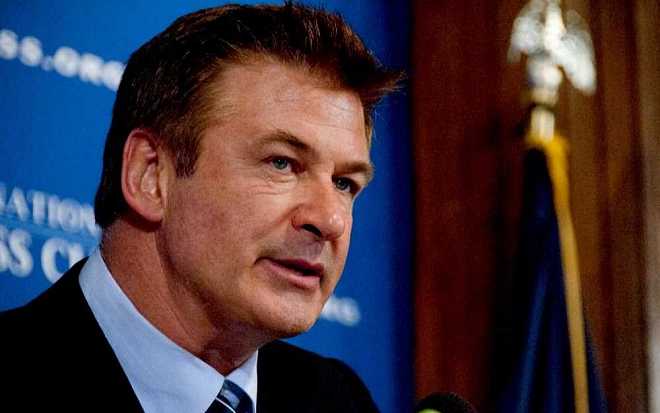 Alec Baldwin si střihne roli bandity v důchodu na Divokém západě Alec Baldwin si střihne roli bandity v důchodu na Divokém západě