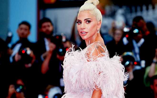 Je to ještě hudební video nebo už Hollywood? Lady Gaga znovu ukázala, proč patří mezi nejkreativnější zpěvačky Je to ještě hudební video nebo už Hollywood? Lady Gaga znovu ukázala, proč patří mezi nejkreativnější zpěvačky