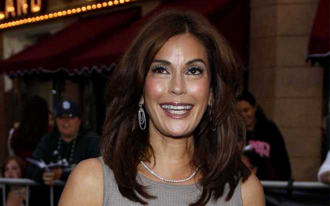 Teri Hatcher: Od začátku Zoufalých manželek uběhlo již 16 let. Díky botoxu herečku však přibývající roky netrápí Teri Hatcher: Od začátku Zoufalých manželek uběhlo již 16 let. Díky botoxu herečku však přibývající roky netrápí