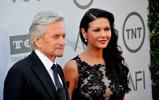 Catherine Zeta-Jones a její cesta od studentky baletu po uznávanou herečku Catherine Zeta-Jones a její cesta od studentky baletu po uznávanou herečku