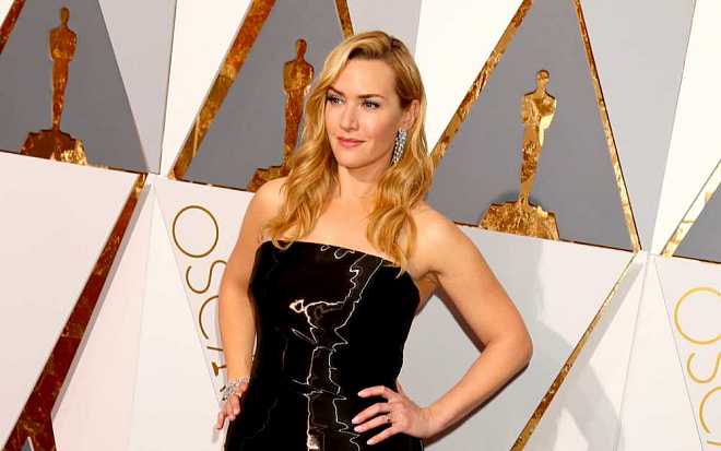 Čím naštvala oblíbená anglická herečka Kate Winslet svého hereckého kolegu Toma Cruise Čím naštvala oblíbená anglická herečka Kate Winslet svého hereckého kolegu Toma Cruise