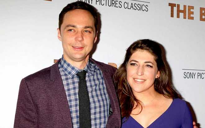 Nový seriál Jima Parsonse a Mayim Bialik by měl brzy vyjít. Na koho a co se těšit Nový seriál Jima Parsonse a Mayim Bialik by měl brzy vyjít. Na koho a co se těšit