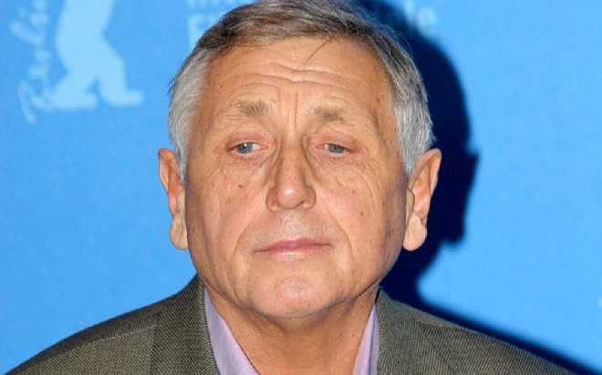 Zemřel filmový vypravěč Hrabala. Oscarový režisér Jiří Menzel se dožil 82 let Zemřel filmový vypravěč Hrabala. Oscarový režisér Jiří Menzel se dožil 82 let