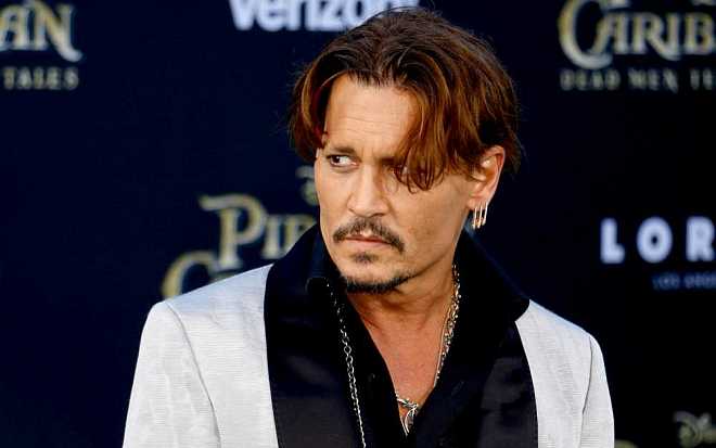 Johnny Depp si ve Fantastických zvířatech už nezahraje, vyhodili ho jako násilníka Johnny Depp si ve Fantastických zvířatech už nezahraje, vyhodili ho jako násilníka