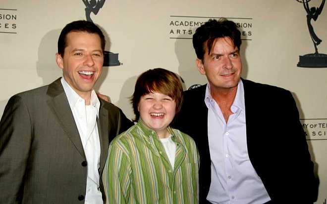 Jon Cryer alias Alan Harper ze seriálu Dva a půl chlapa se změnil k nepoznání. Proč na natáčení nerad vzpomíná? Jon Cryer alias Alan Harper ze seriálu Dva a půl chlapa se změnil k nepoznání. Proč na natáčení nerad vzpomíná?