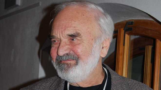 Přehlídka nejoblíbenějších filmů z dob Československa. Tyto snímky žereme dodnes Přehlídka nejoblíbenějších filmů z dob Československa. Tyto snímky žereme dodnes