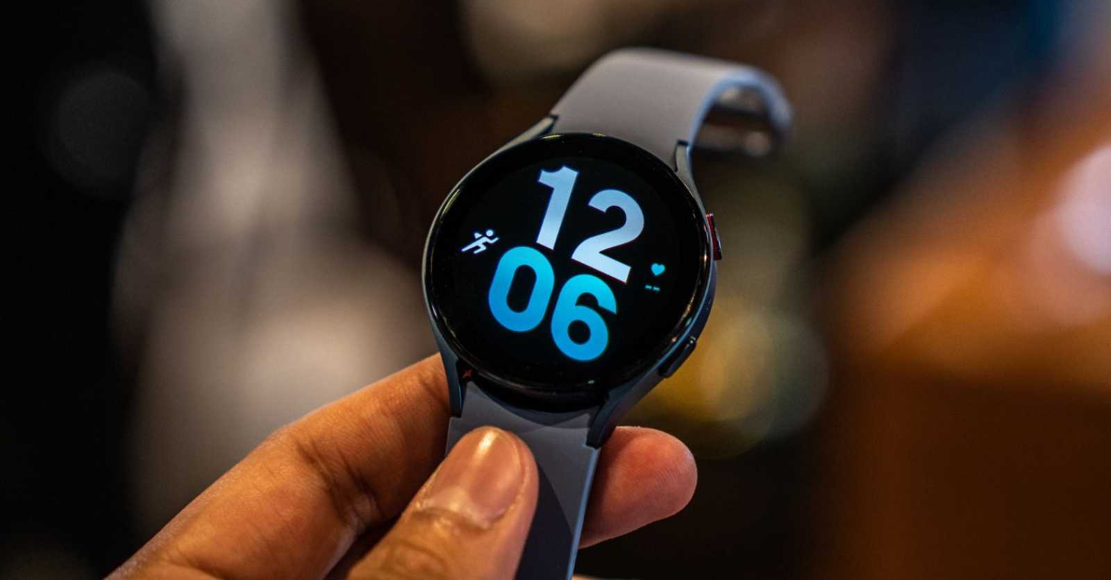 Sháníte chytré hodinky? Na všech modelech Samsung nyní pořádně ušetříte Sháníte chytré hodinky? Na všech modelech Samsung nyní pořádně ušetříte